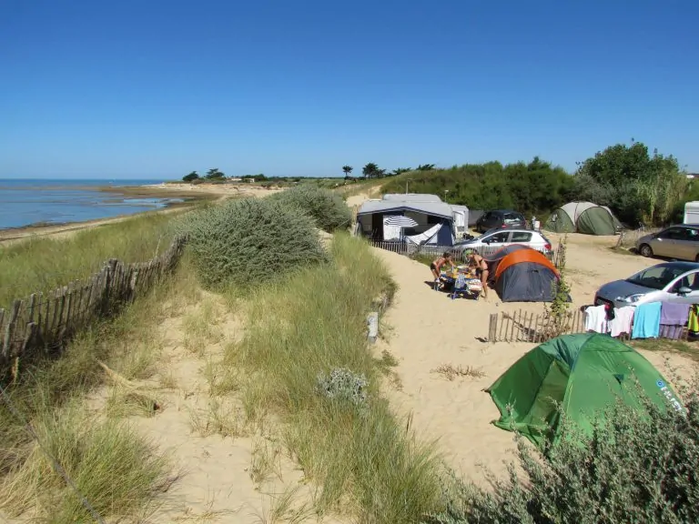 Camping Huttopia Côte Sauvage camping direct aan het strand 768x576