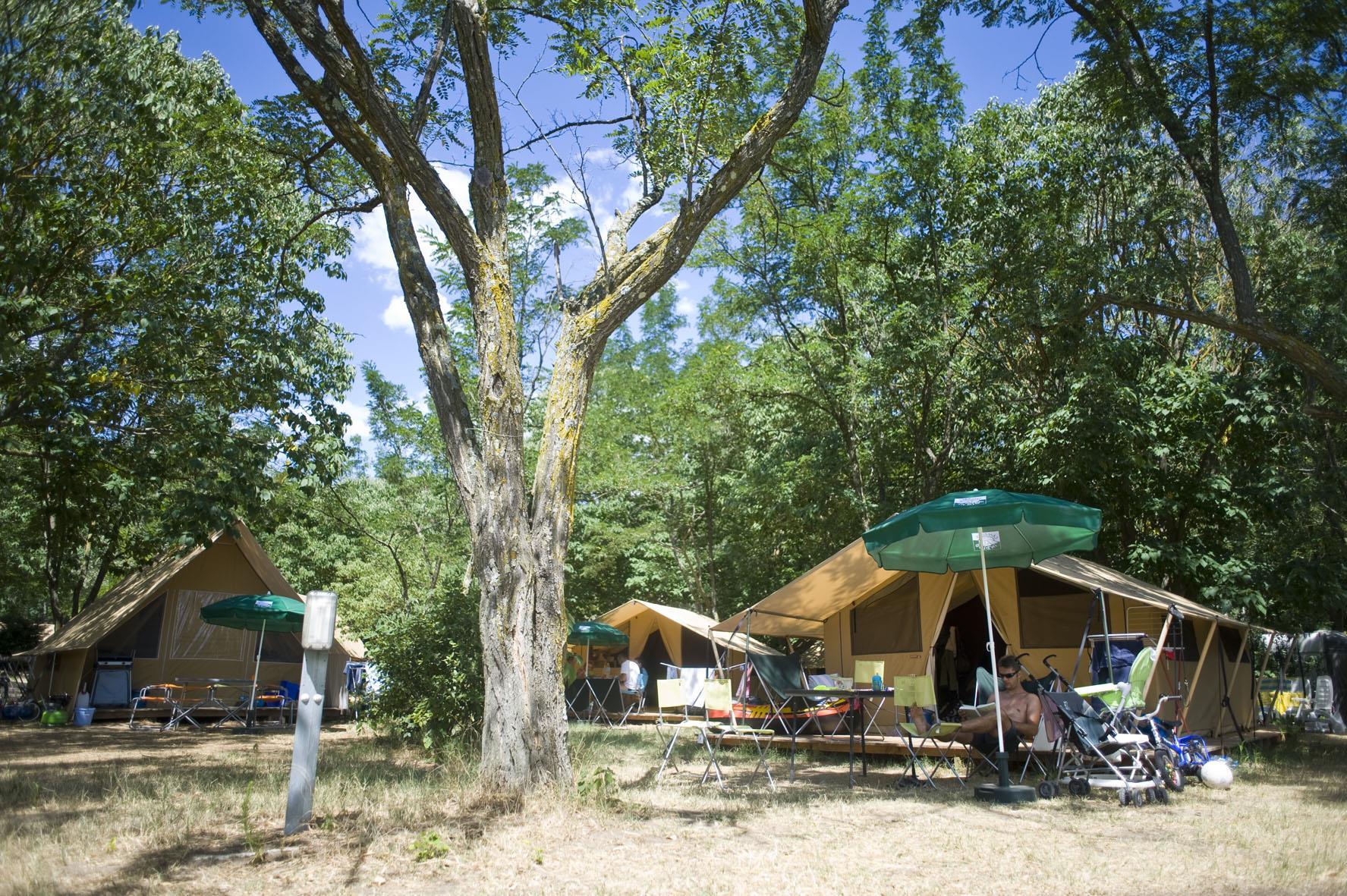 Camping Huttopia Gorges Du Verdon En Castellane, Provence-Alpes-Côte D ...