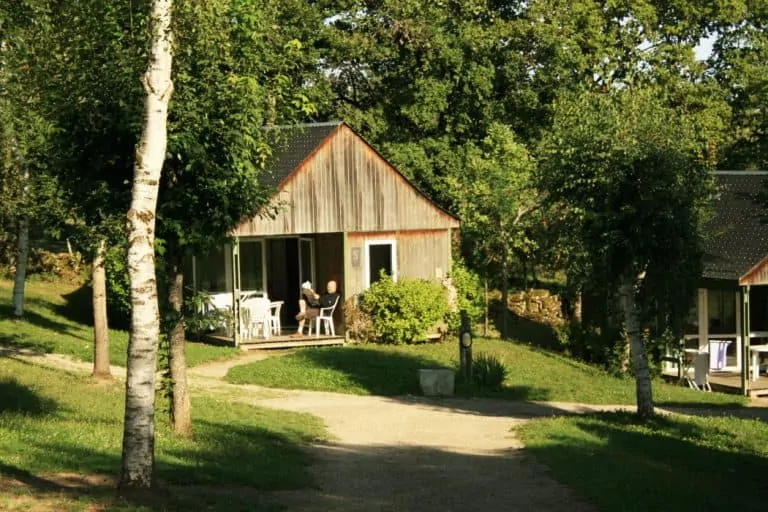 Camping Bellevue Aveyron chalet huren 768x512