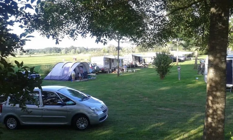 Camping de Tournus doorreiscamping A6 staanplaats 768x461