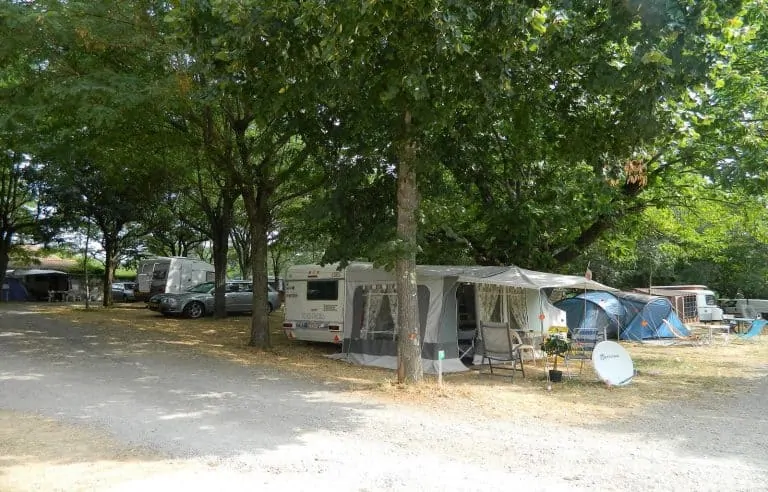 Camping Les Castanhada Ardeche staanplaats 768x492
